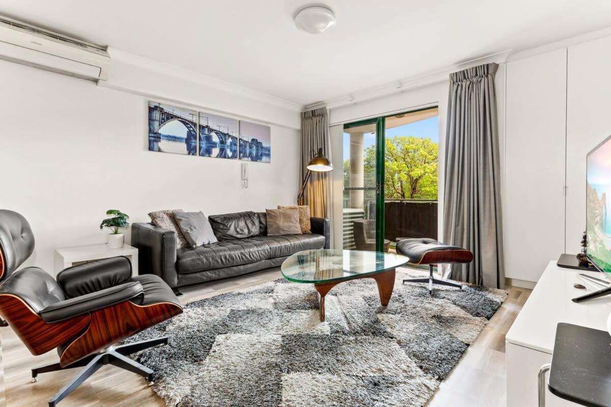 Classy 2-bed By Alfred Park