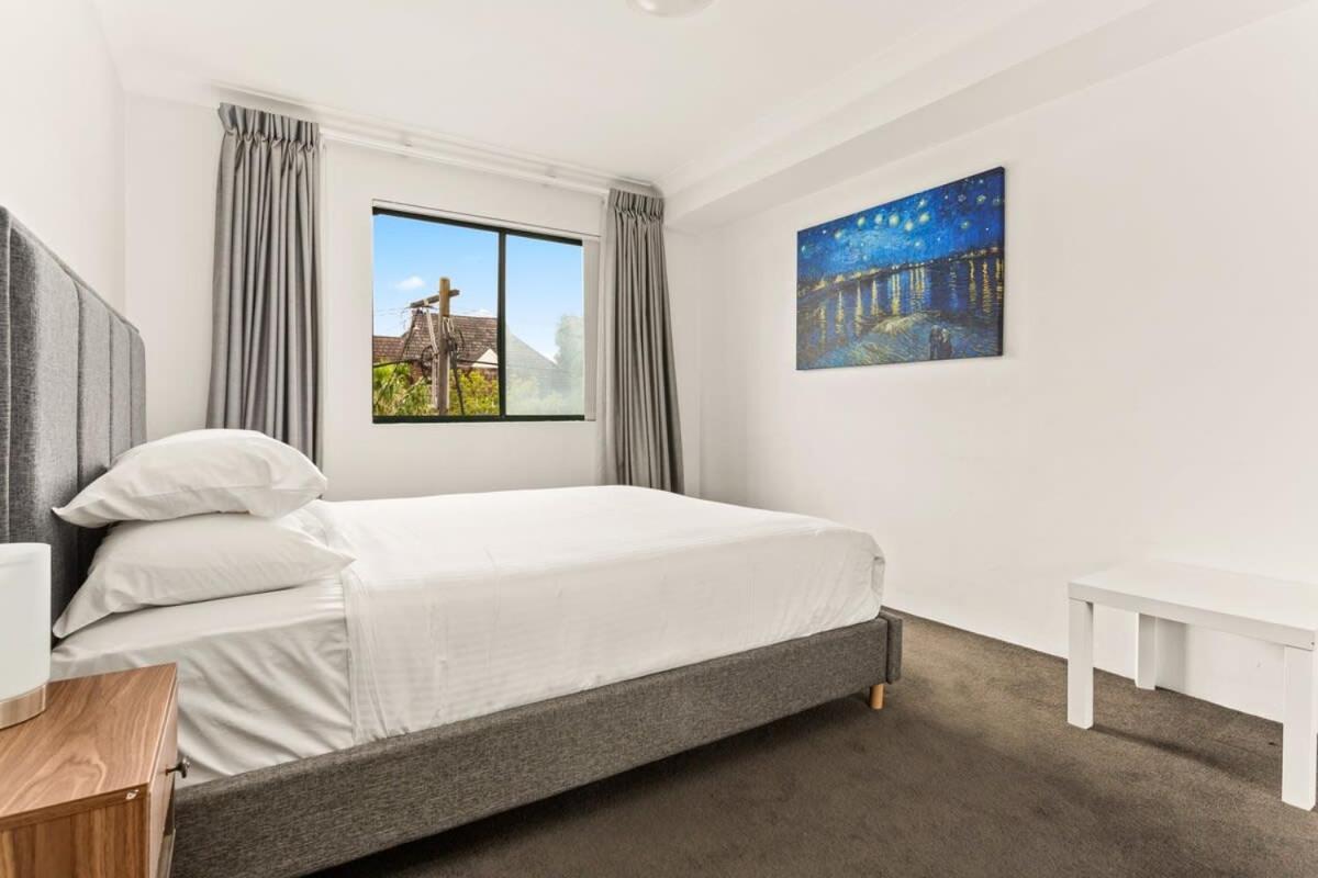 Classy 2-bed By Alfred Park *
